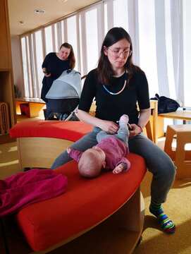 Mesečna srečanja podporne skupine v sklopu programa Dojenju prijazno mesto Ravne na Koroškem (8)